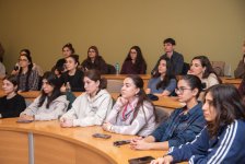 ADA Universitetinin Dizayn və memarlıq fakültəsi şəhərsalma və dizayn müzakirələrinə töhfə verir (FOTO)