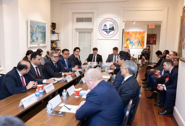 USACC "Tramp Marşrutu" üzrə dəyirmi masa keçirib (FOTO)
