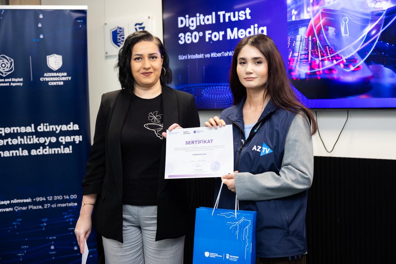 Azərbaycan Kibertəhlükəsizlik Mərkəzində media nümayəndələri üçün kibermaarifləndirmə təlimi təşkil olunub (FOTO)