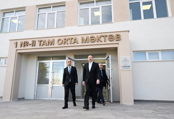 Prezident İlham Əliyev Kərkicahan qəsəbə 1 nömrəli tam orta məktəbin binasının əsaslı təmirdən sonra açılışında iştirak edib (FOTO/VİDEO)