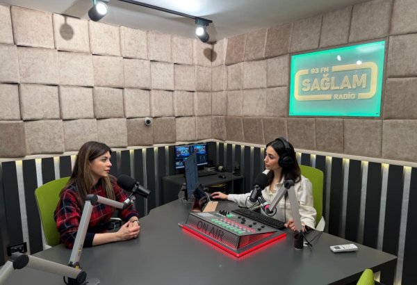 Səhiyyə Nazirliyinin mütəxəssisi yuxu pozğunluğu və oynaq ağrıları arasındakı əlaqədən danışıb