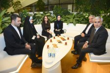 Heydər Əliyev Fondunun vitse-prezidenti Leyla Əliyeva ilə İran Prezidentinin qızı Zəhra Pezeşkian “Mənim dənizlərim, mənim okeanlarım” sərgisini ziyarət ediblər (FOTO)