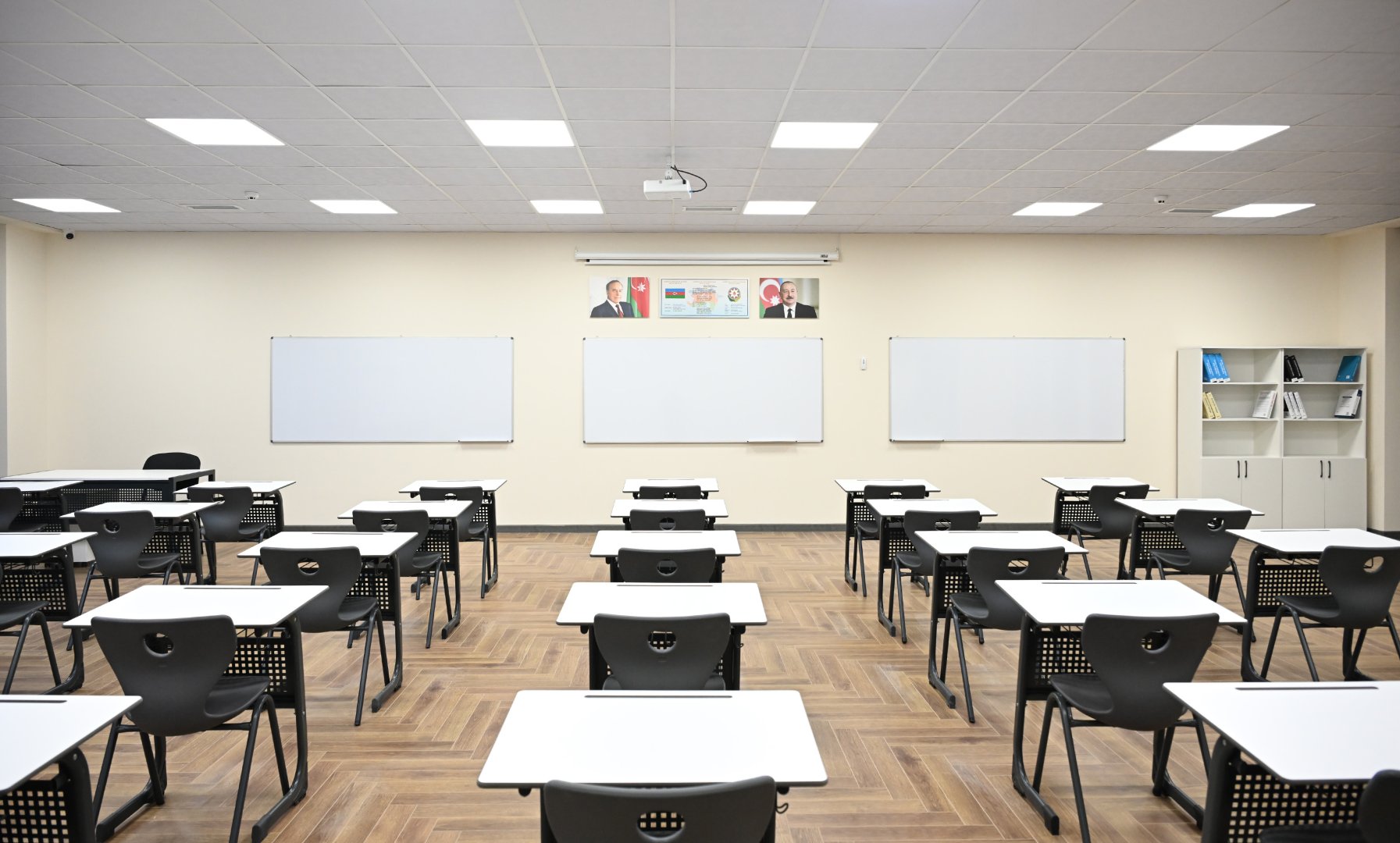 Prezident İlham Əliyev Qarabağ Universitetinin Biznes və iqtisadiyyat fakültəsinin binasının açılışında iştirak edib (FOTO)