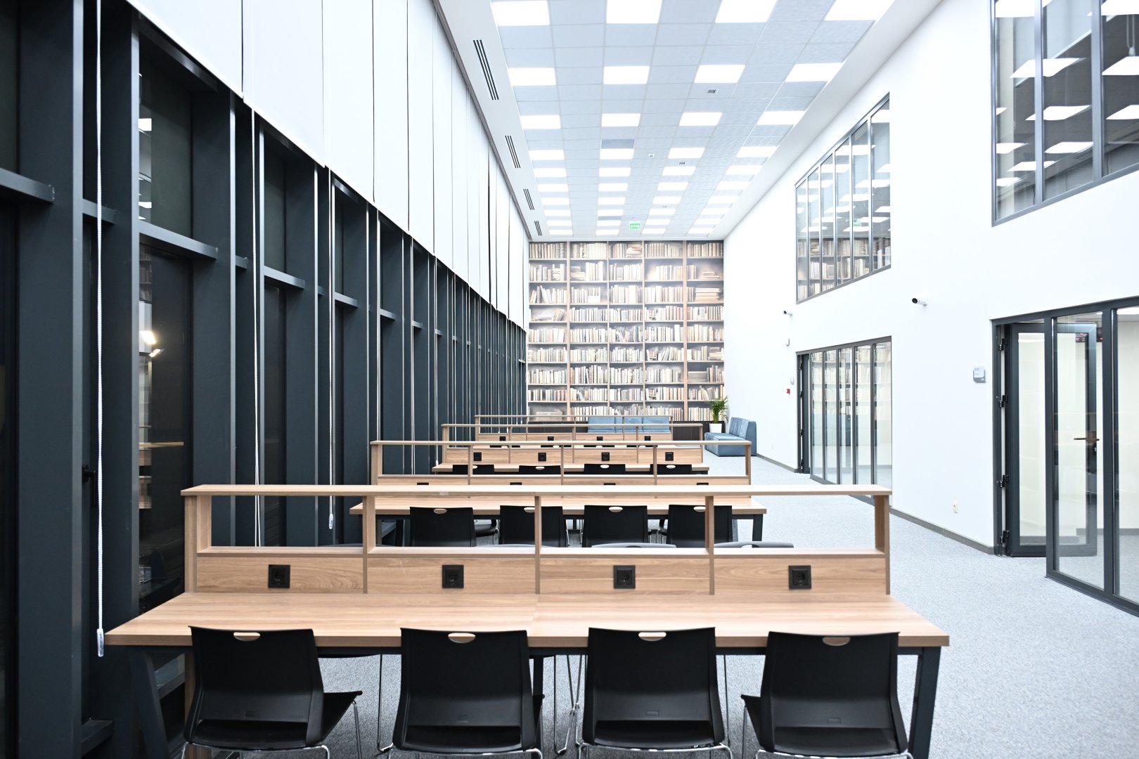 Prezident İlham Əliyev Qarabağ Universitetinin Biznes və iqtisadiyyat fakültəsinin binasının açılışında iştirak edib (FOTO)