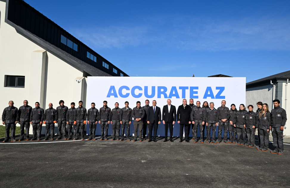 Prezident İlham Əliyev Xocalının Ballıca kəndində ofis mebelləri və mebel aksesuarlarının istehsalı müəssisəsinin açılışında iştirak edib (FOTO)