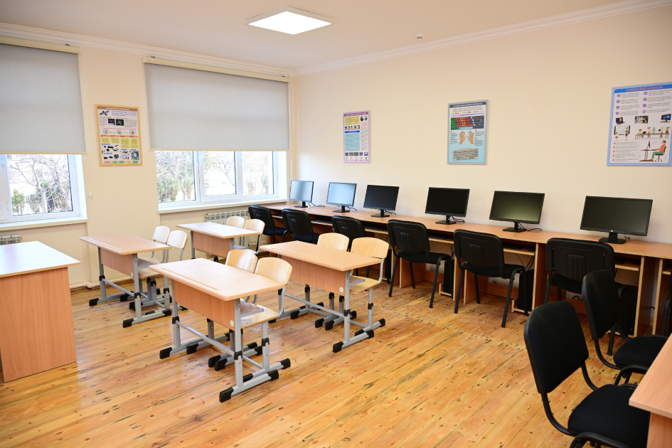 Prezident İlham Əliyev Kərkicahan qəsəbə 1 nömrəli tam orta məktəbin binasının əsaslı təmirdən sonra açılışında iştirak edib (FOTO)