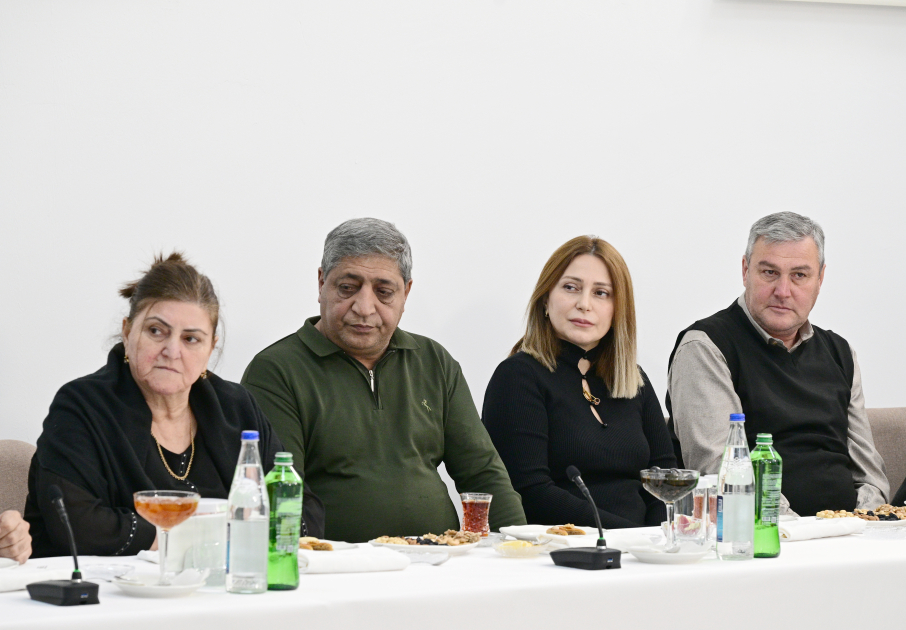 Prezident İlham Əliyev və Birinci xanım Mehriban Əliyeva Ağdamda 2-ci yaşayış kompleksinin açılışında iştirak edib və sakinlərlə görüşüblər (FOTO/VİDEO) (YENİLƏNİB-3)