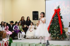 Heydər Əliyev Fondunun vitse-prezidenti Leyla Əliyeva, Arzu Əliyeva və Alena Əliyeva Bakı şəhəri 5 nömrəli internat tipli xüsusi ümumtəhsil məktəbində olublar (FOTO)