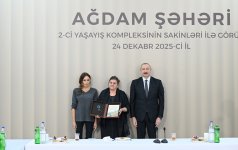 Prezident İlham Əliyev və Birinci xanım Mehriban Əliyeva Ağdamda 2-ci yaşayış kompleksinin açılışında iştirak edib və sakinlərlə görüşüblər (FOTO/VİDEO) (YENİLƏNİB-3)