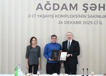 Prezident İlham Əliyev və Birinci xanım Mehriban Əliyeva Ağdamda 2-ci yaşayış kompleksinin açılışında iştirak edib və sakinlərlə görüşüblər (FOTO/VİDEO) (YENİLƏNİB-3)