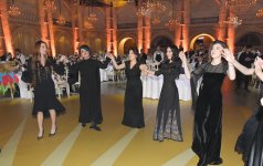 Heydər Əliyev Fondunun vitse-prezidenti Leyla Əliyeva və Bakı Media Mərkəzinin rəhbəri Arzu Əliyeva ilin idman yekunları ilə bağlı qala mərasimində iştirak ediblər (FOTO)