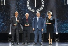 Heydər Əliyev Fondunun vitse-prezidenti Leyla Əliyeva və Bakı Media Mərkəzinin rəhbəri Arzu Əliyeva ilin idman yekunları ilə bağlı qala mərasimində iştirak ediblər (FOTO)