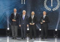 Heydər Əliyev Fondunun vitse-prezidenti Leyla Əliyeva və Bakı Media Mərkəzinin rəhbəri Arzu Əliyeva ilin idman yekunları ilə bağlı qala mərasimində iştirak ediblər (FOTO)