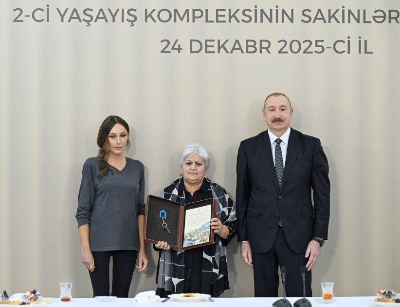 Prezident İlham Əliyev və Birinci xanım Mehriban Əliyeva Ağdamda 2-ci yaşayış kompleksinin açılışında iştirak edib və sakinlərlə görüşüblər (FOTO/VİDEO) (YENİLƏNİB-3)