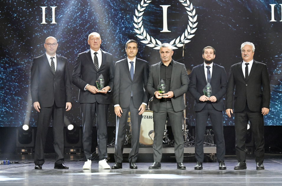 Heydər Əliyev Fondunun vitse-prezidenti Leyla Əliyeva və Bakı Media Mərkəzinin rəhbəri Arzu Əliyeva ilin idman yekunları ilə bağlı qala mərasimində iştirak ediblər (FOTO)