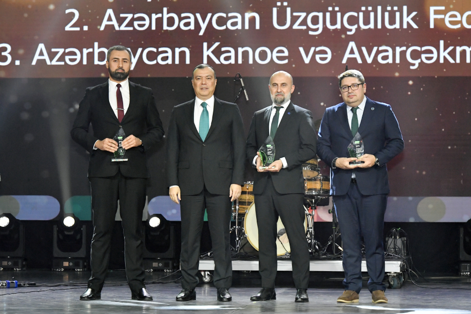 Heydər Əliyev Fondunun vitse-prezidenti Leyla Əliyeva və Bakı Media Mərkəzinin rəhbəri Arzu Əliyeva ilin idman yekunları ilə bağlı qala mərasimində iştirak ediblər (FOTO)