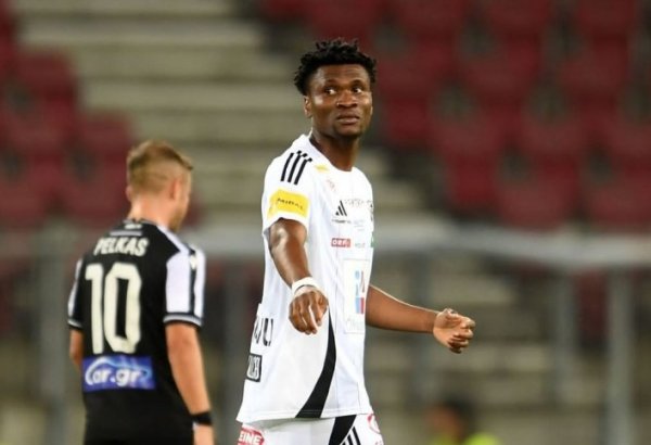 “Trabzonspor” nigeriyalı müdafiəçinin transferində maraqlıdır