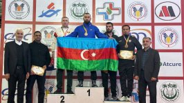 Azərbaycan güləşçiləri Dünya Kubokunda üçüncü yeri tutublar (FOTO)