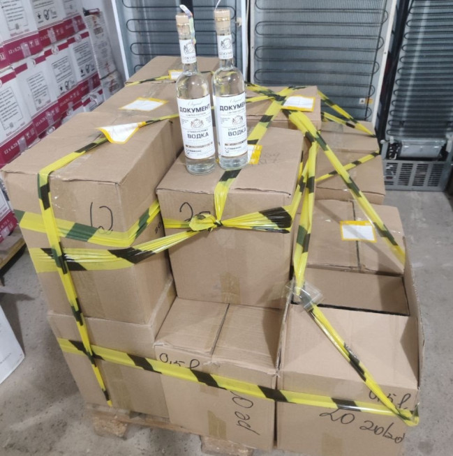 Saxta alkoqollu içki satan marketlər aşkarlanıb (FOTO)