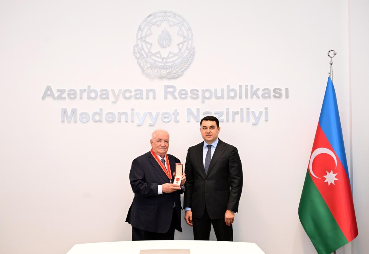 Mədəniyyət xadimlərinə dövlət təltifləri təqdim olunub (FOTO)