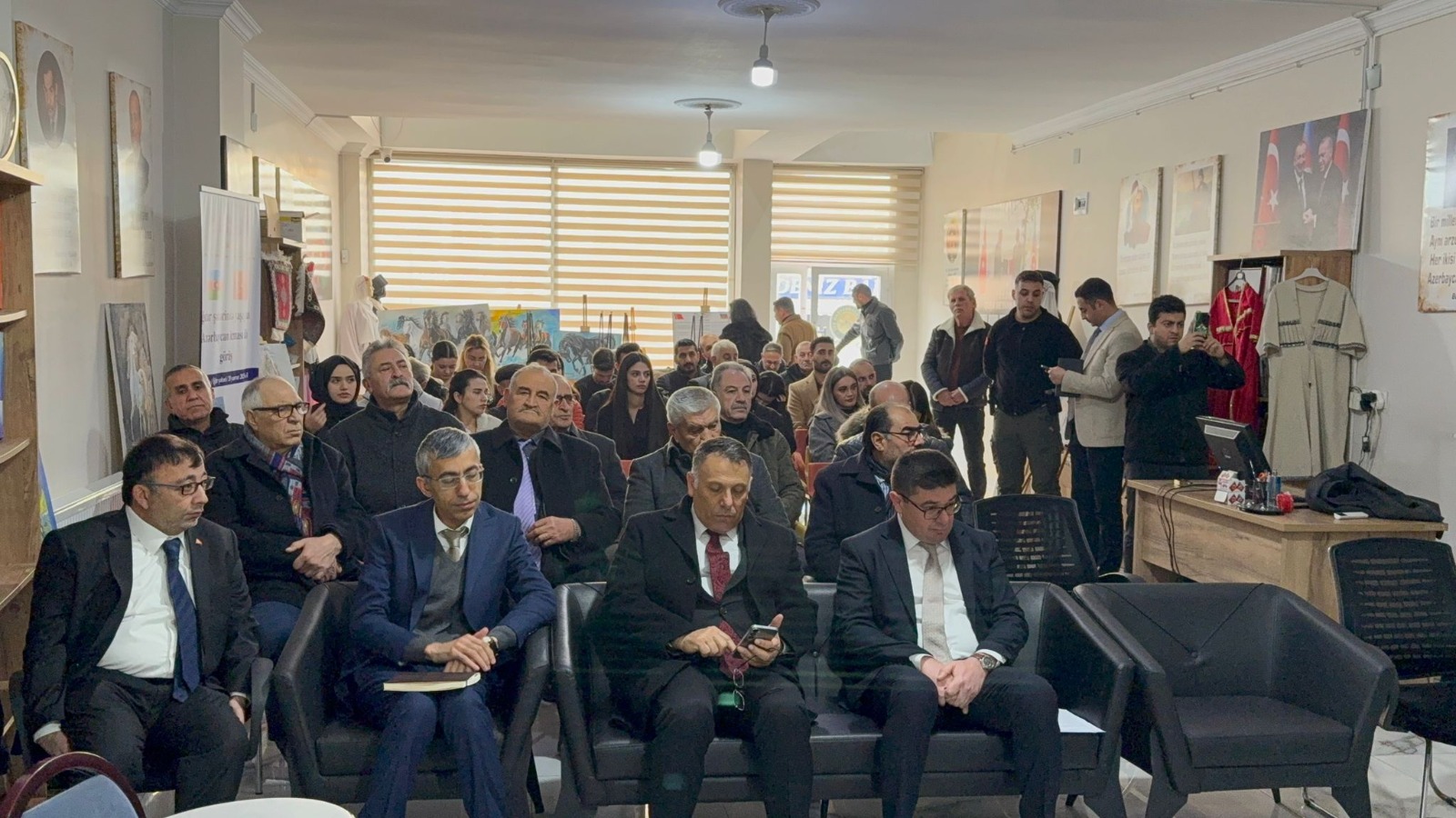 İğdırda Dünya Azərbaycanlılarının Həmrəyliyi Günü qeyd olunub (FOTO)