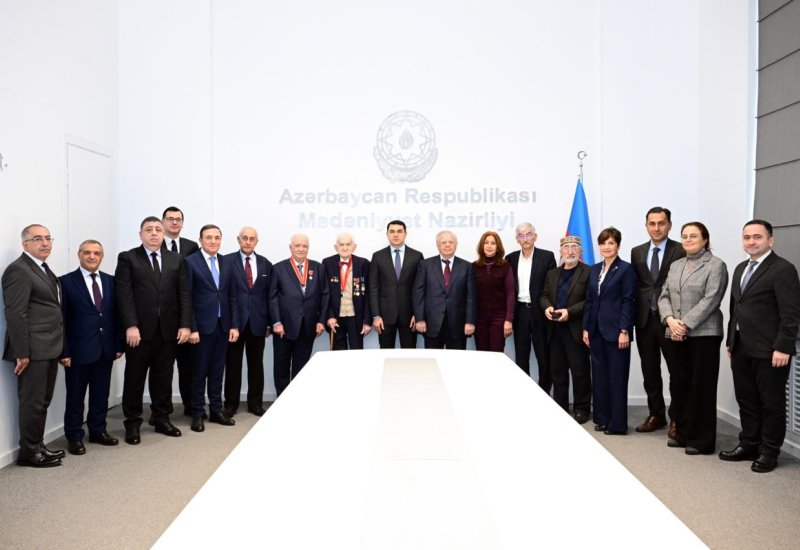 Mədəniyyət xadimlərinə dövlət təltifləri təqdim olunub (FOTO)