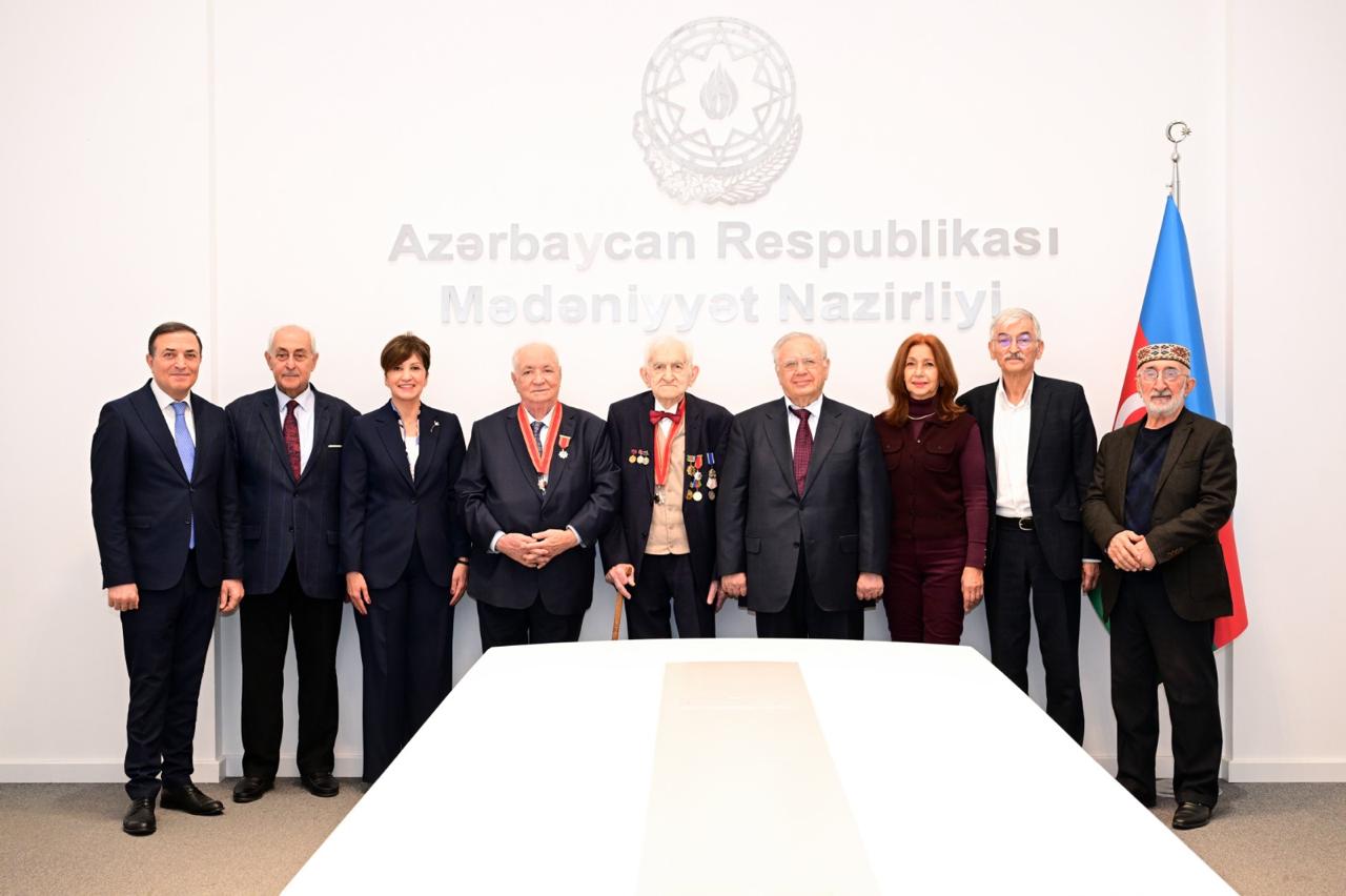 Mədəniyyət xadimlərinə dövlət təltifləri təqdim olunub (FOTO)