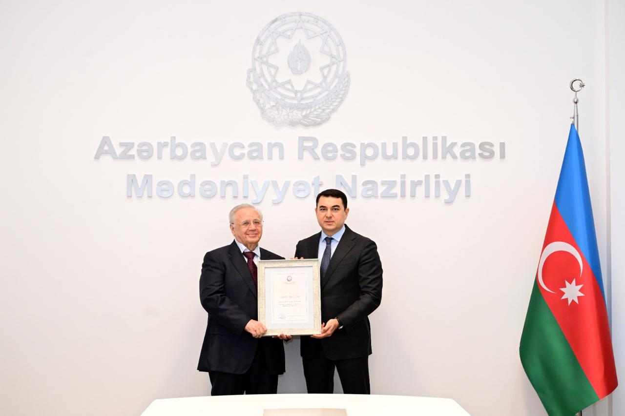 Mədəniyyət xadimlərinə dövlət təltifləri təqdim olunub (FOTO)