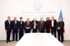 Mədəniyyət xadimlərinə dövlət təltifləri təqdim olunub (FOTO)