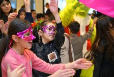 Heydər Əliyev Fondunun vitse-prezidenti Leyla Əliyeva, Arzu Əliyeva və Alena Əliyeva uşaqlar üçün təşkil olunan bayram şənliyində iştirak ediblər (FOTO)