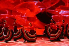 Leyla Əliyeva və Alena Əliyeva Uşaq İncəsənət Festivalının yekun mükafatlandırma mərasimində iştirak ediblər (FOTO)