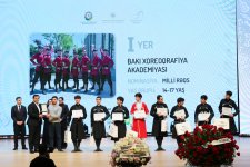 Leyla Əliyeva və Alena Əliyeva Uşaq İncəsənət Festivalının yekun mükafatlandırma mərasimində iştirak ediblər (FOTO)