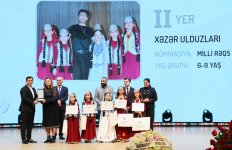Leyla Əliyeva və Alena Əliyeva Uşaq İncəsənət Festivalının yekun mükafatlandırma mərasimində iştirak ediblər (FOTO)