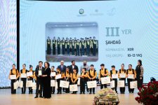 Leyla Əliyeva və Alena Əliyeva Uşaq İncəsənət Festivalının yekun mükafatlandırma mərasimində iştirak ediblər (FOTO)