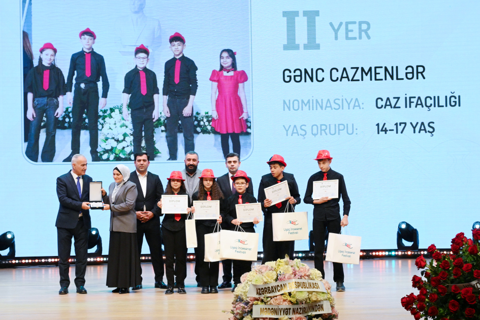 Leyla Əliyeva və Alena Əliyeva Uşaq İncəsənət Festivalının yekun mükafatlandırma mərasimində iştirak ediblər (FOTO)