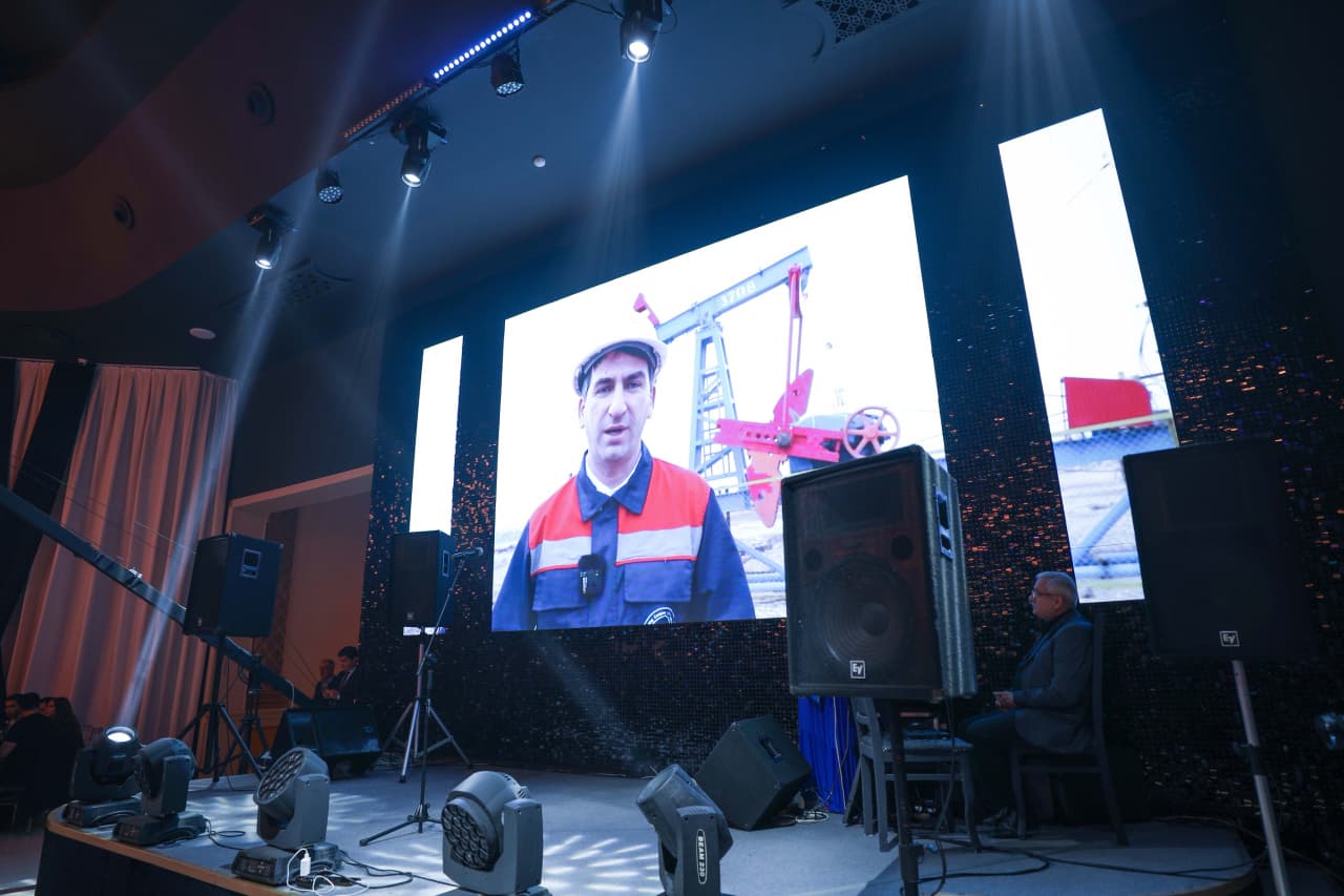 Balaxanı neftçiləri “ilin ən yaxşı”larını mükafatlandırdı (FOTO)