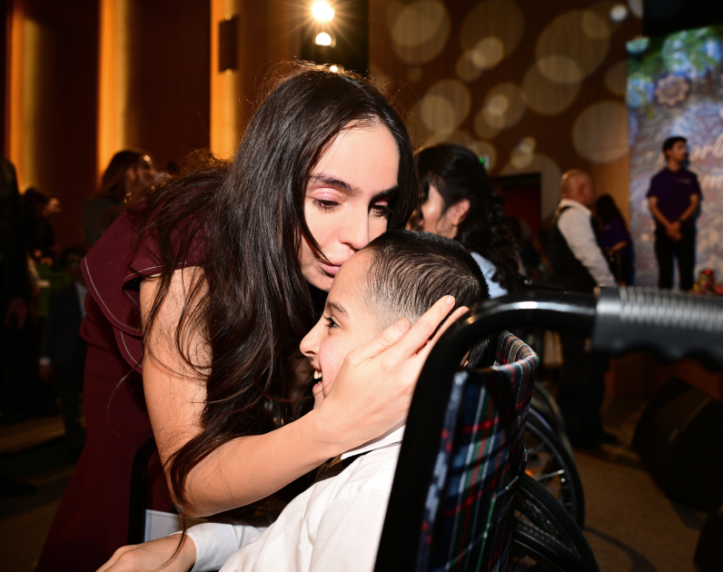 Heydər Əliyev Fondunun vitse-prezidenti Leyla Əliyeva və Alena Əliyeva DOST İnklüziv İnkişaf və Yaradıcılıq Mərkəzini ziyarət ediblər (FOTO)