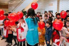 Heydər Əliyev Fondunun vitse-prezidenti Leyla Əliyevanın təşəbbüsü ilə xüsusi qayğıya ehtiyacı olan uşaqlar üçün “Cırtdan Meqa Şousu” təşkil olunub (FOTO)