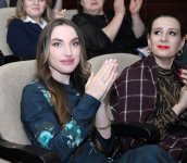 Heydər Əliyev Fondunun vitse-prezidenti Leyla Əliyeva və Alena Əliyeva “Romeo və Cülyetta” tamaşasını izləyiblər (FOTO)