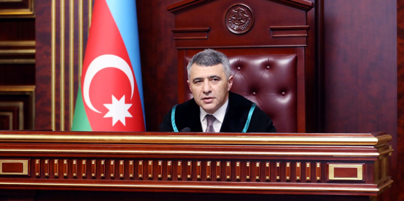 Yeni təyin olunan 45 hakim Ali Məhkəmədə and içib (FOTO)