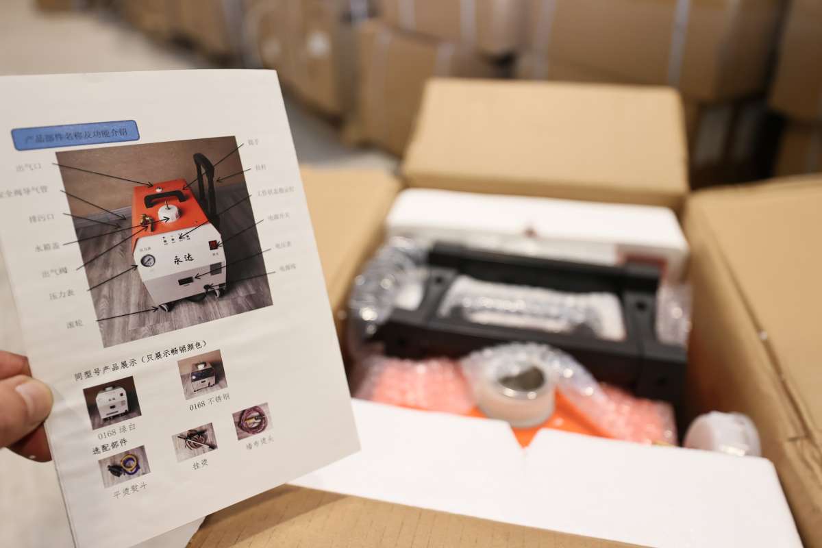 “Uşaq oyuncaqları” yükündən bəyan olunmayan mallar aşkar edildi (FOTO)