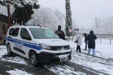DİN əməkdaşları hava şəraiti ilə əlaqədar gücləndirilmiş rejimdə xidmət aparırlar (FOTO)