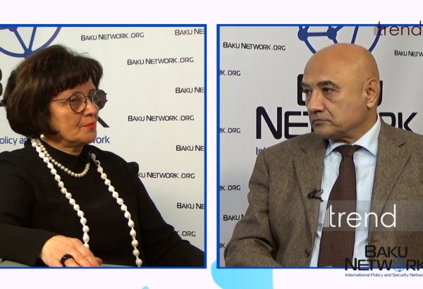 "Mənim üçün Azərbaycan himni vətənə həsr olunmuş ən güclü və kamil əsərlərdən biridir" - İrina Eldarova "Tofiq Abbasovla Dialoq" verlişində (FOTO/VİDEO)