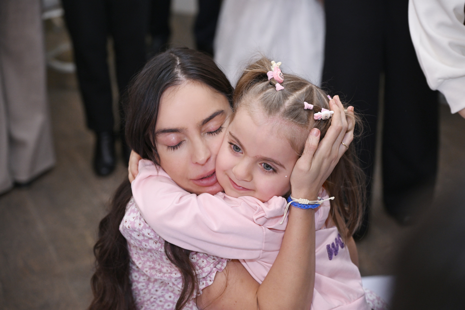 Heydər Əliyev Fondunun vitse-prezidenti Leyla Əliyeva, Bakı Media Mərkəzinin rəhbəri Arzu Əliyeva və Alena Əliyeva xüsusi qayğıya ehtiyacı olan uşaqlar üçün təşkil olunan bayram şənliyində iştirak ediblər (FOTO)