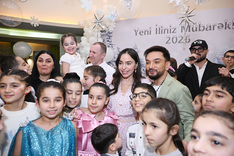 Heydər Əliyev Fondunun vitse-prezidenti Leyla Əliyeva, Bakı Media Mərkəzinin rəhbəri Arzu Əliyeva və Alena Əliyeva xüsusi qayğıya ehtiyacı olan uşaqlar üçün təşkil olunan bayram şənliyində iştirak ediblər (FOTO)