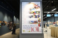 Bakı Media Mərkəzinin rəhbəri Arzu Əliyeva və Alena Əliyeva “Rənglərdə yaşanan 10 il” mövzusunda keçirilən sərgidə iştirak ediblər (FOTO)