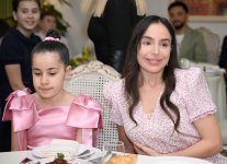 Heydər Əliyev Fondunun vitse-prezidenti Leyla Əliyeva, Bakı Media Mərkəzinin rəhbəri Arzu Əliyeva və Alena Əliyeva xüsusi qayğıya ehtiyacı olan uşaqlar üçün təşkil olunan bayram şənliyində iştirak ediblər (FOTO)