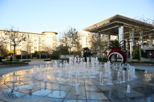 Prezident İlham Əliyev və Birinci xanım Mehriban Əliyeva “Bakı Ağ Şəhər”də olublar (FOTO)