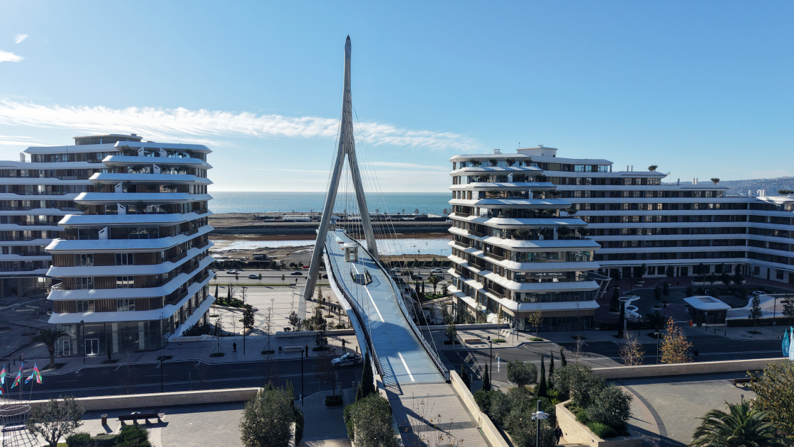 Prezident İlham Əliyev və Birinci xanım Mehriban Əliyeva “Bakı Ağ Şəhər”də olublar (FOTO)