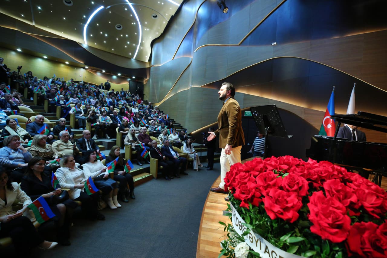 İlk dəfə QHT-lər üçün bayram konserti proqramı təşkil olunub (FOTO)